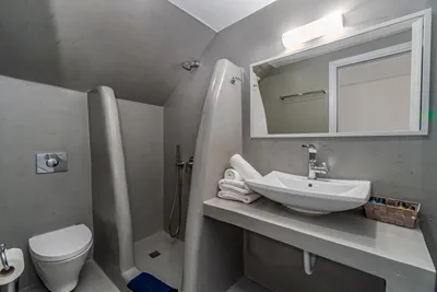 Central Fira Suites