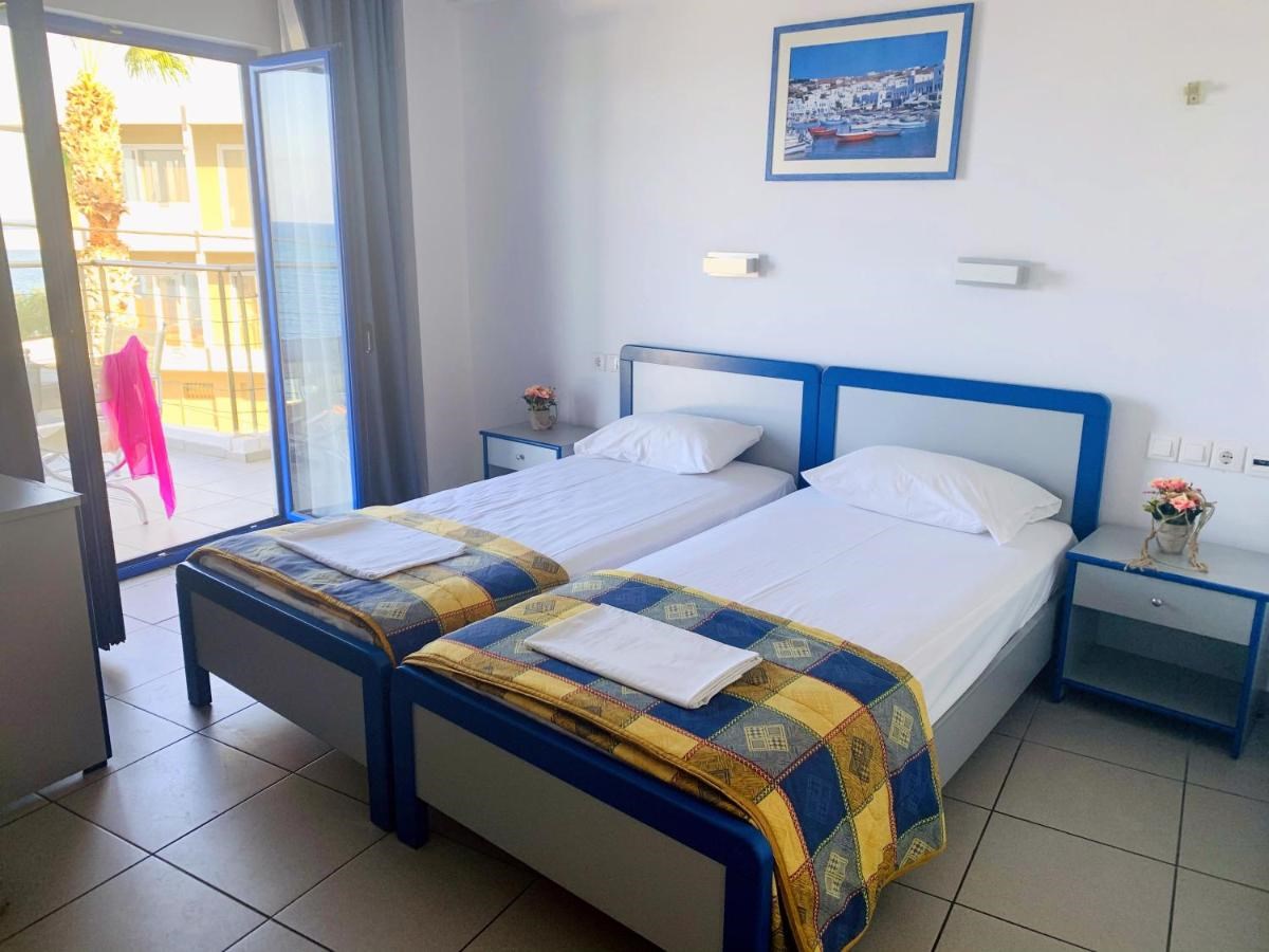 Kassavetis Center - Hotel Studios & Apartments