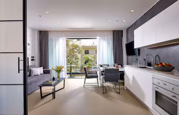 City Lion Apartments & Lofts