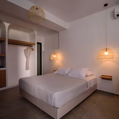 Elia Caldera Suites