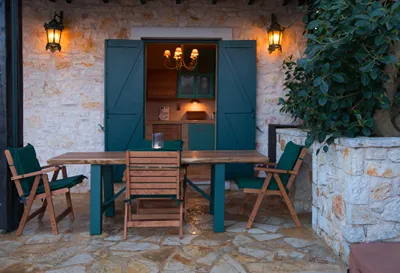 Thalia Cottage & Estate