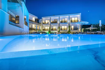 Mirablue Luxury Residences