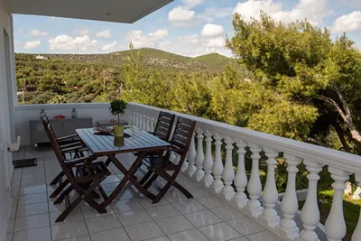 Golden View Villas