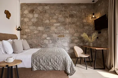 Kedros Milos Suites