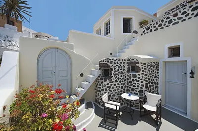 Heliophos Boutique Caves
