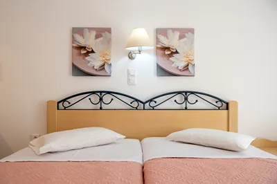 Leonardos Apartments
