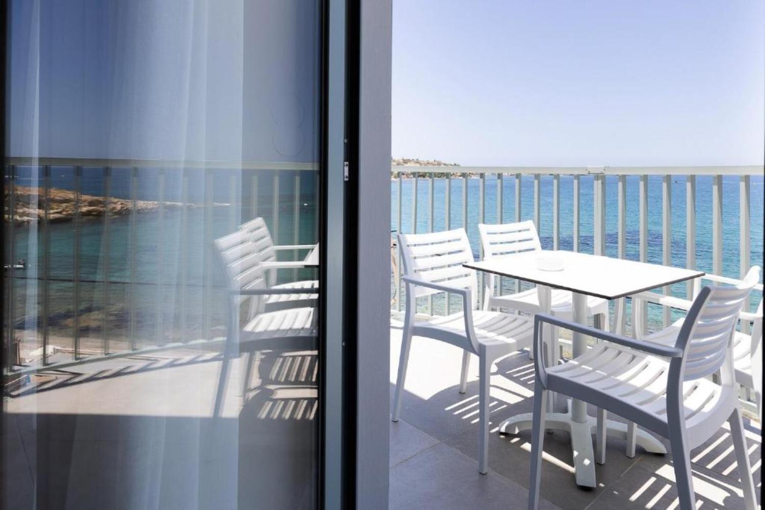 Alia Beach Hotel