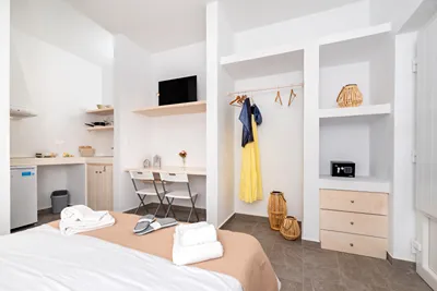 Thallos Cave House & Apartments