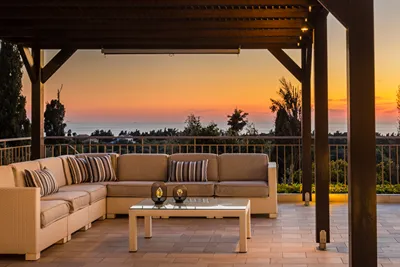 Villa Karmaniolos