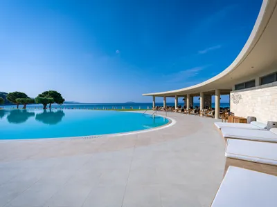 Ammoa Luxury Hotel & Spa Resort