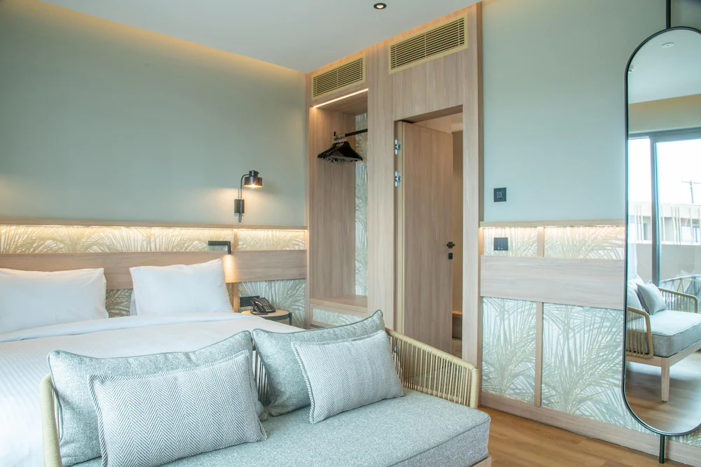 Senseana Sea Side Resort & Spa