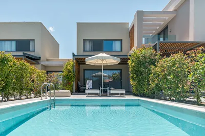 Dionisos Luxury Villas