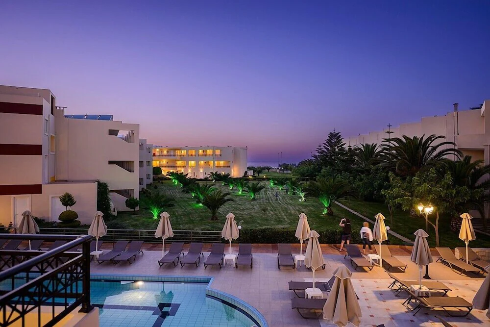 Vantaris Palace Hotel