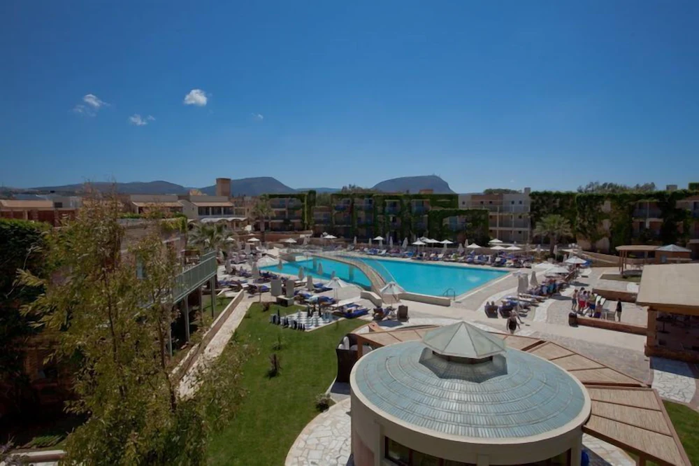 Bella Beach Hotel