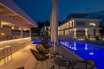 LAGUNA RESORT