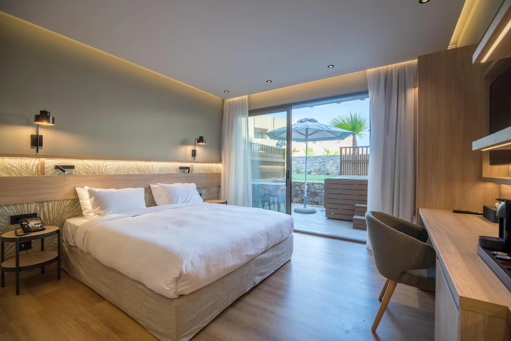 Senseana Sea Side Resort & Spa