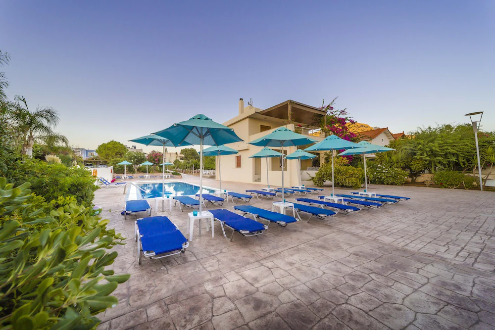 Amaryllis Beach Front Hotel