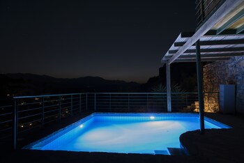 Istron Villas