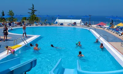 Grand Hotel Holiday Resort