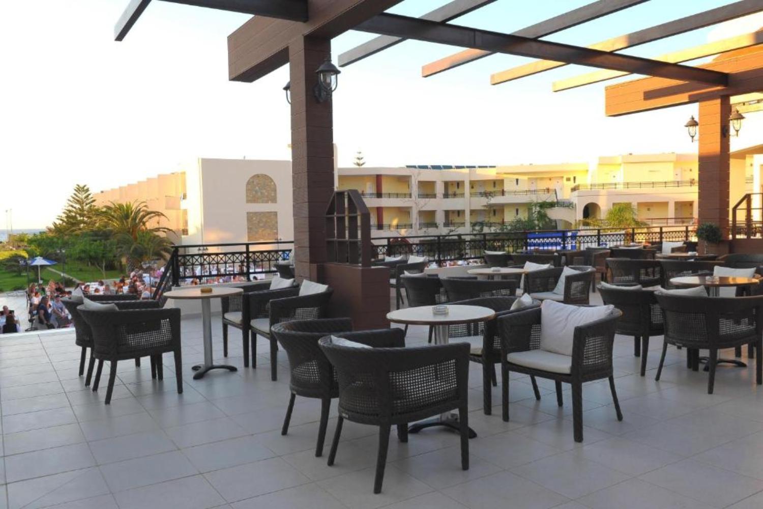 Vantaris Palace Hotel