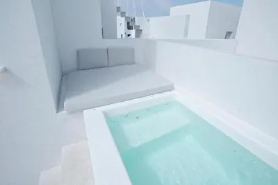 Neo Suites