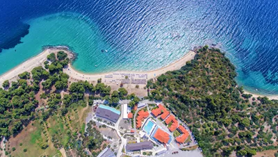 LAGOMANDRA BEACH & SUITES