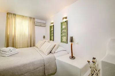 Villa Isabella Studios & Suites