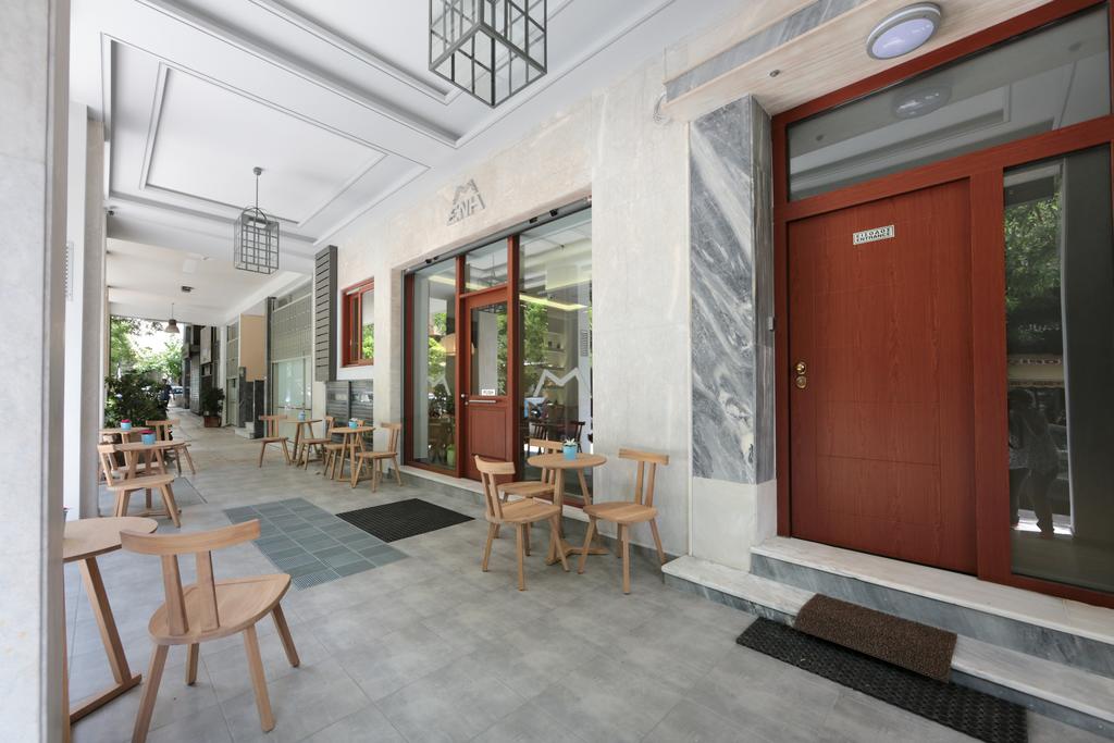 Meni Apartments Hotel