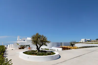 Omna Caldera Suites