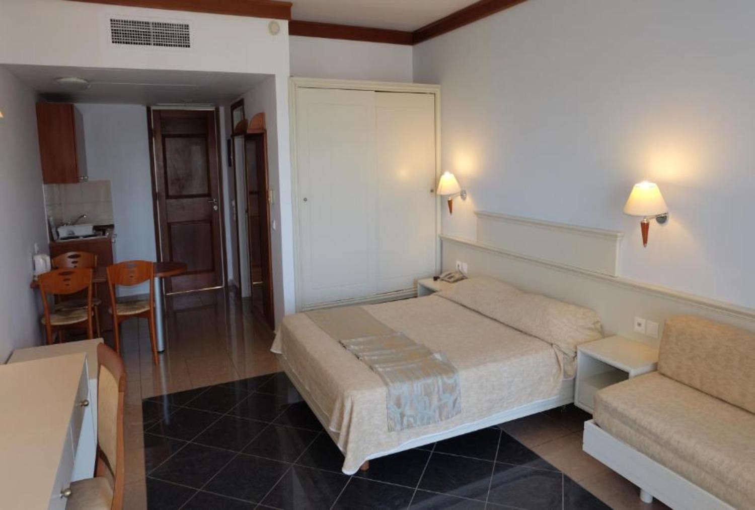 Kipriotis Maris Suites by Anayia All Inclusive Resorts