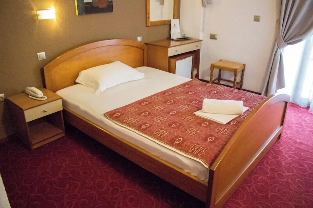 Akropol Hotel
