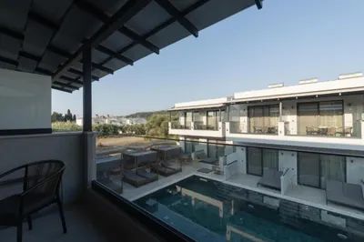 Alora Luxury Suites