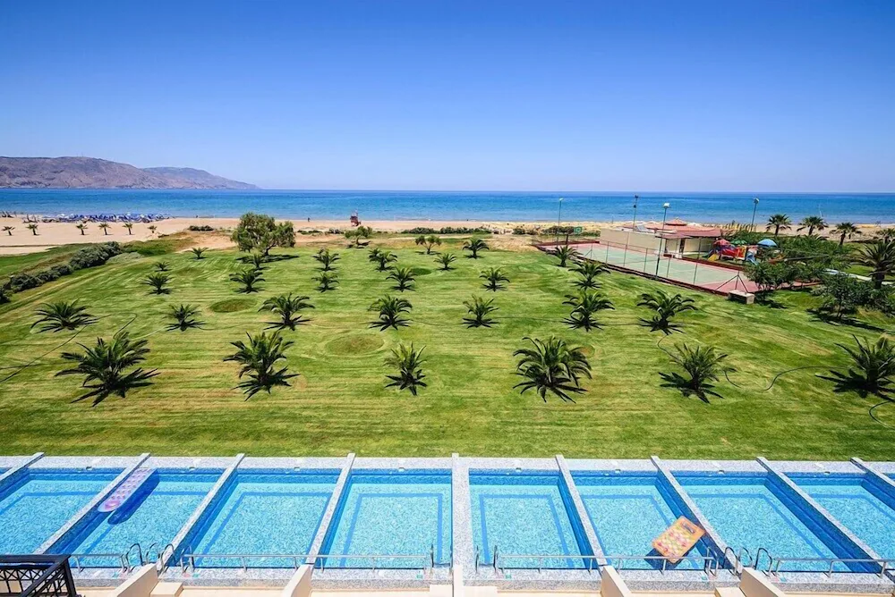 Vantaris Palace Hotel