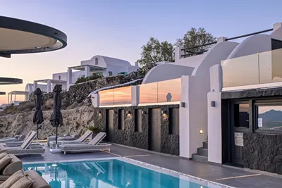 Oia Suites Santorini