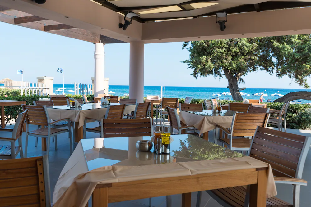 Amaryllis Beach Front Hotel