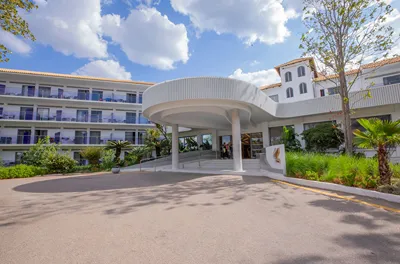 Golden Coast Hotel & Bungalows