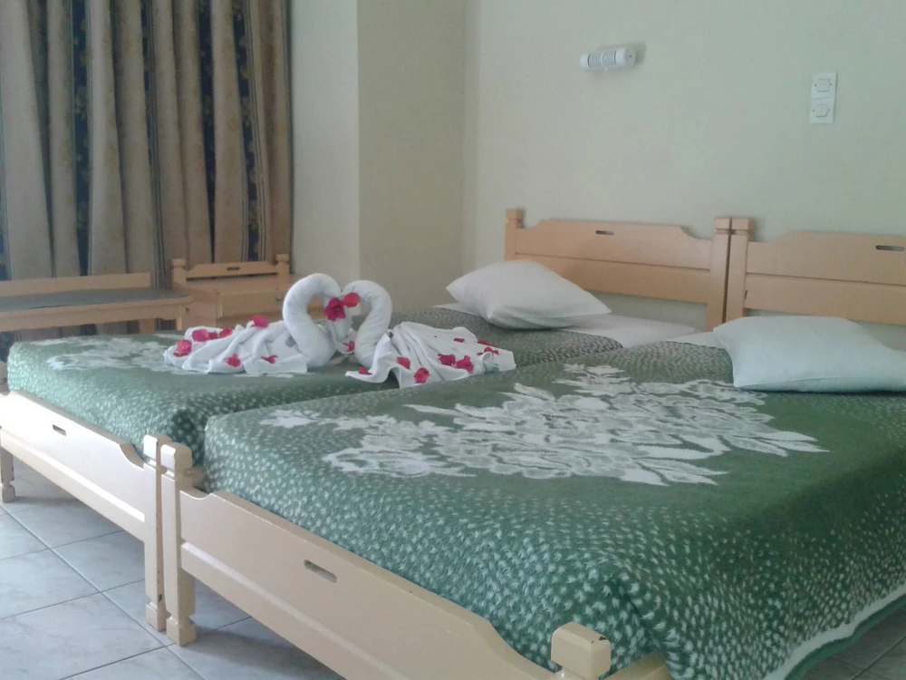 Zephyros Hotel
