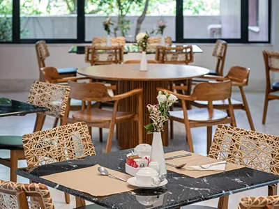 Avra City Hotel