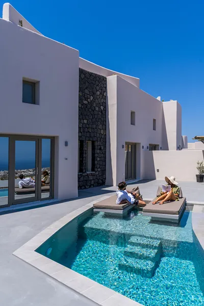 Lavadoze Luxury Suites