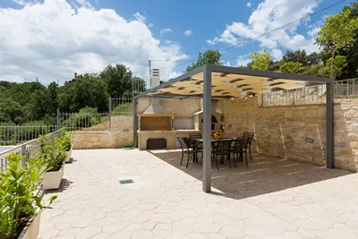 Vigla Suites