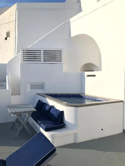 Altana Cliffside Villas Santorini