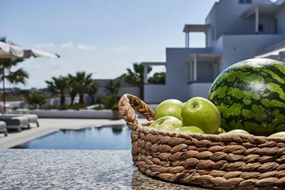 Petri Suites Santorini