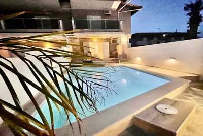 Sarantis Hotel