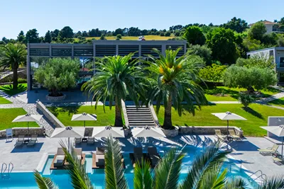 Iris Hotel