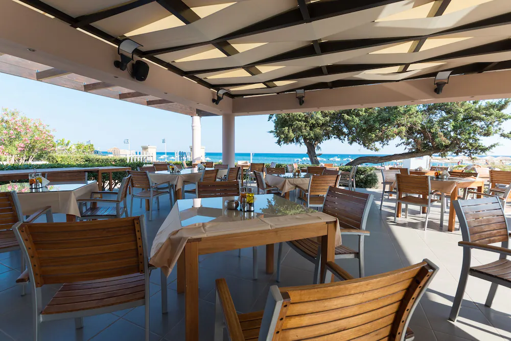 Amaryllis Beach Front Hotel