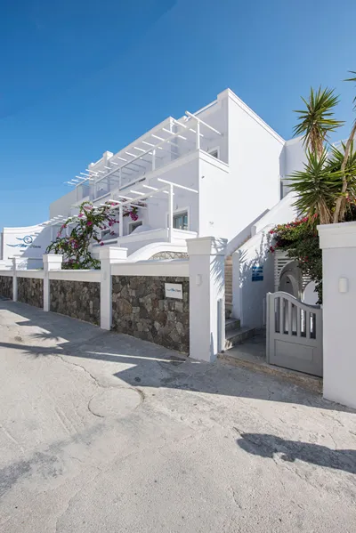 Blue Waves Hotel Santorini