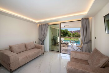 Vantaris Palace Hotel