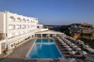 PENINSULA RESORT and SPA