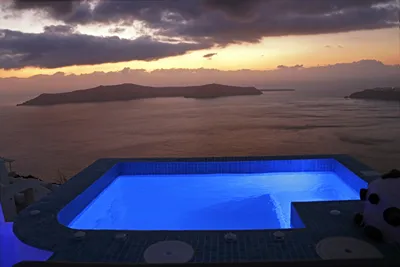 Abyssanto Suites & Spa