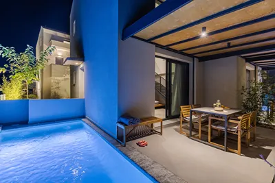 The 8 Suites